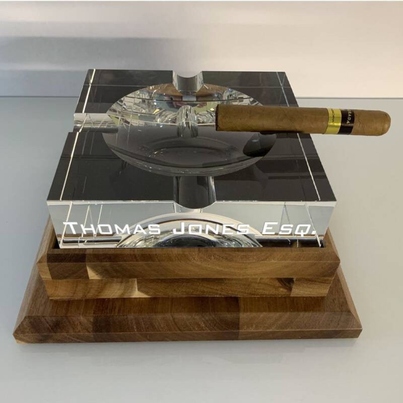 Chief Executive Massive 2 Inch Crystal Ashtray on Wooden Base ~ The Gran Corona Extra - Personalized Engraved Gifts