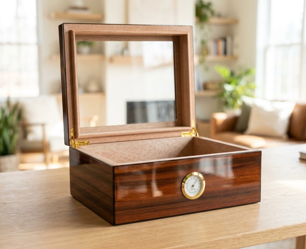 Personalized Piano-Finish Glass Top Cigar Humidor with Hygrometer ~ Large Seco