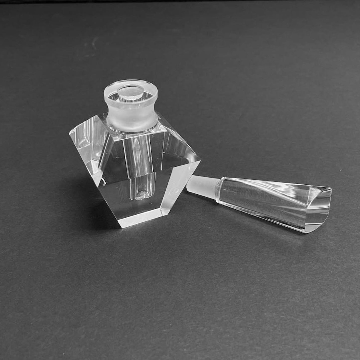 Bouteilles de parfum gravées personnalisées