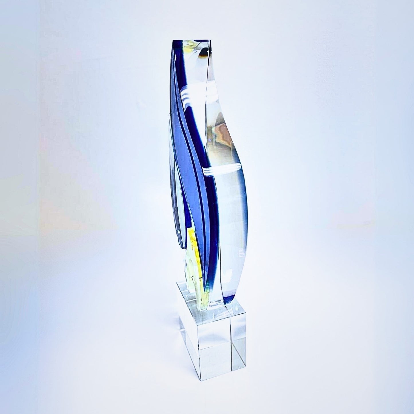 Premio de vidrio artístico azul grabado con llama ~ Trailblazer