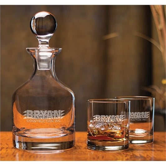 Personalized Crystal Whiskey Decanter with 2 Glasses ~ Classico - Personalized Engraved Gifts