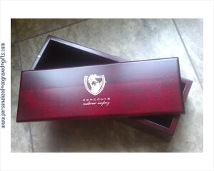 Engraved Hand-Crafted Solid Wood Wine Gift Box - Red - Personalized Engraved Gifts