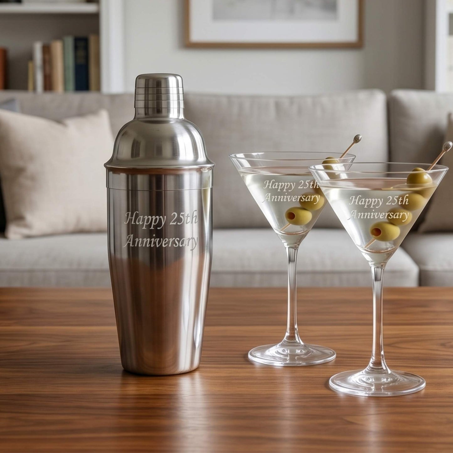 Customized Sombrero Cocktail Shaker Set with 2 Classic Stemmed Glasses