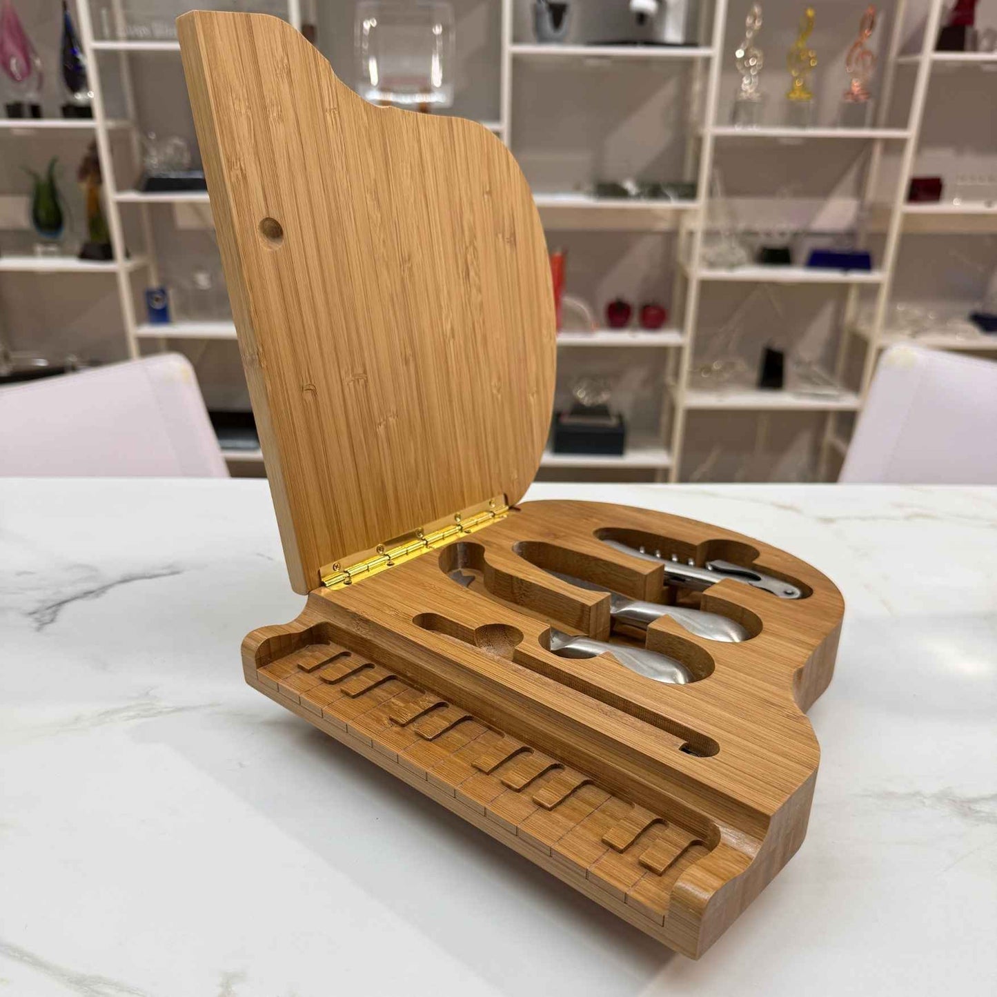Wooden Piano Shaped Cheeseboard
